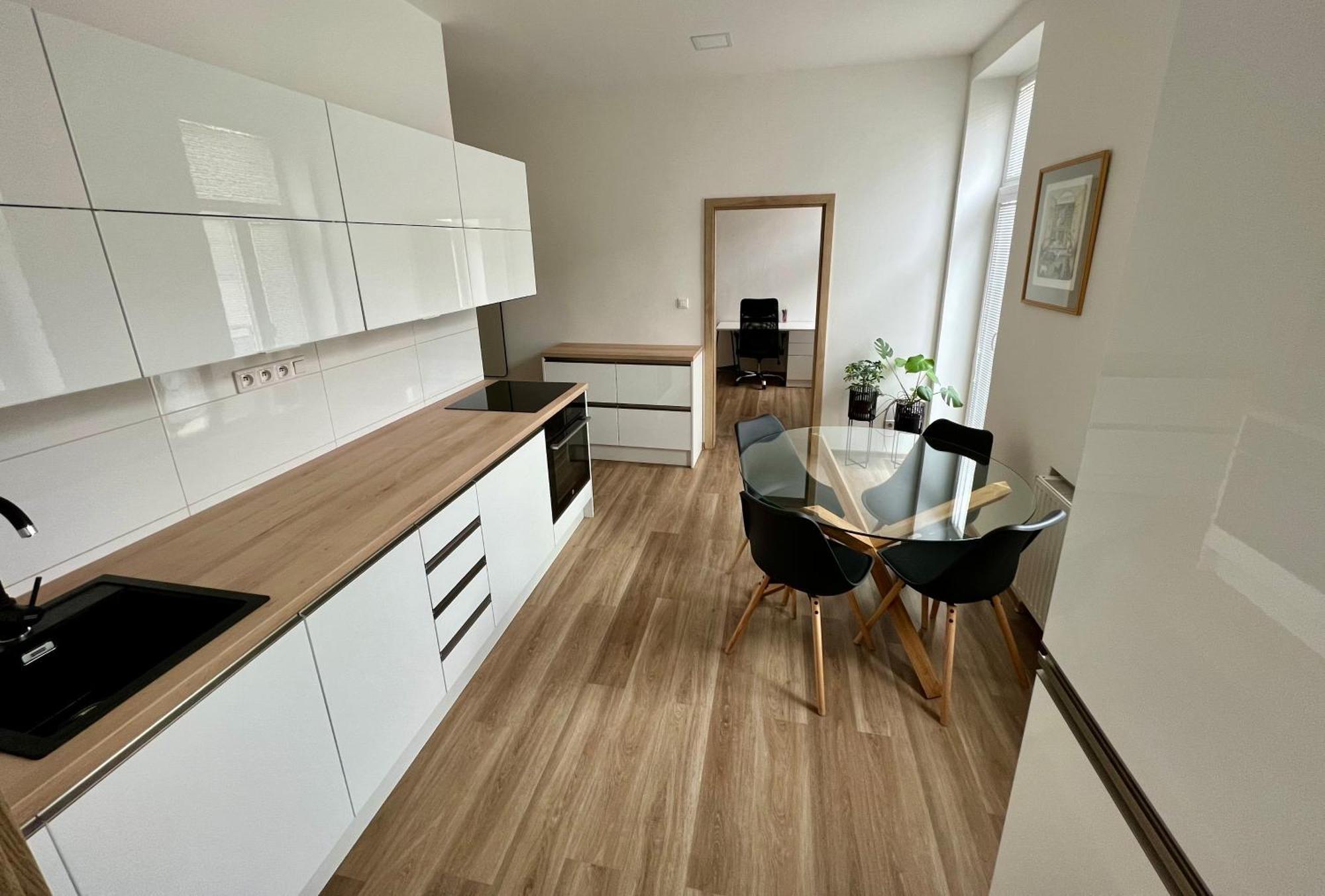 Susilova 14 Apartments III เจรรอฟ ภายนอก รูปภาพ